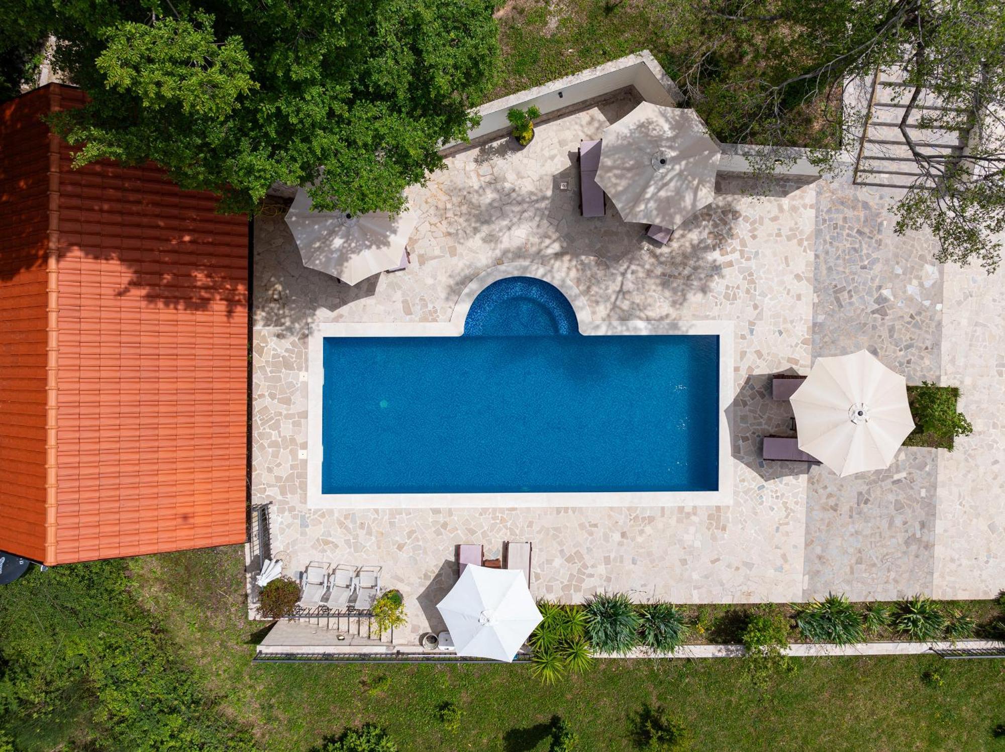 Sunset & Sunrise Villas In Stanisici-Two Villas With Common Pool 布德瓦 外观 照片