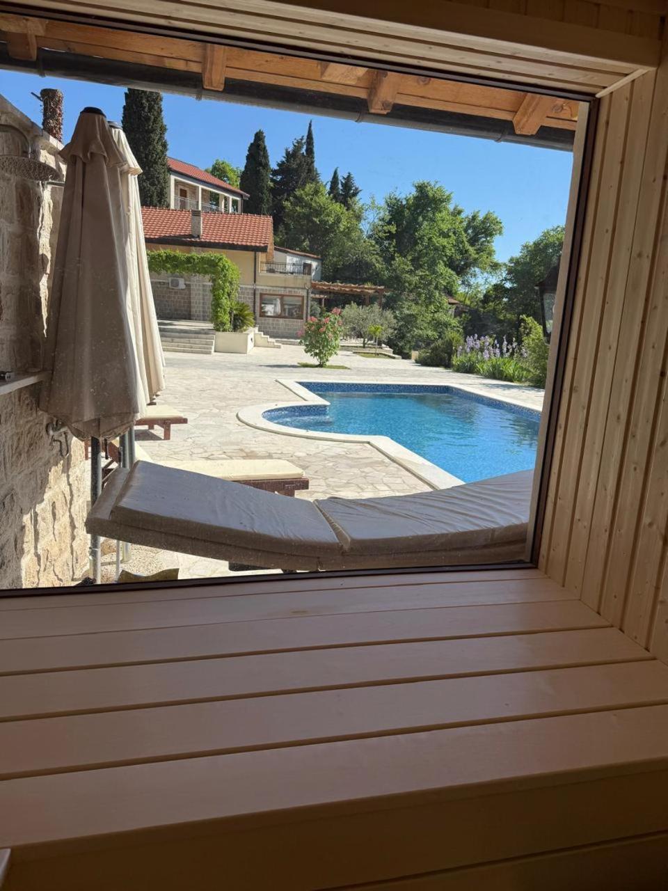 Sunset & Sunrise Villas In Stanisici-Two Villas With Common Pool 布德瓦 外观 照片